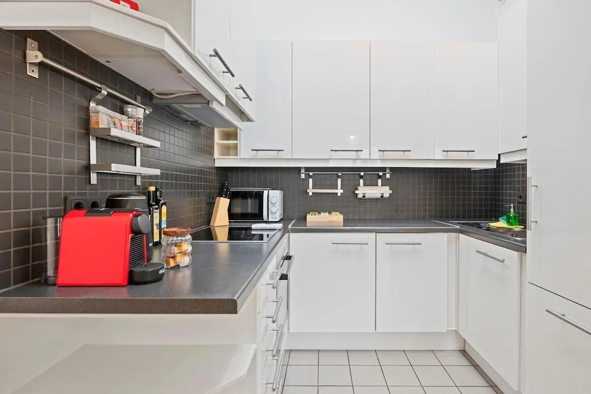 Modern Apartment Near City Center - Rooftop Terrace Vienna Austria