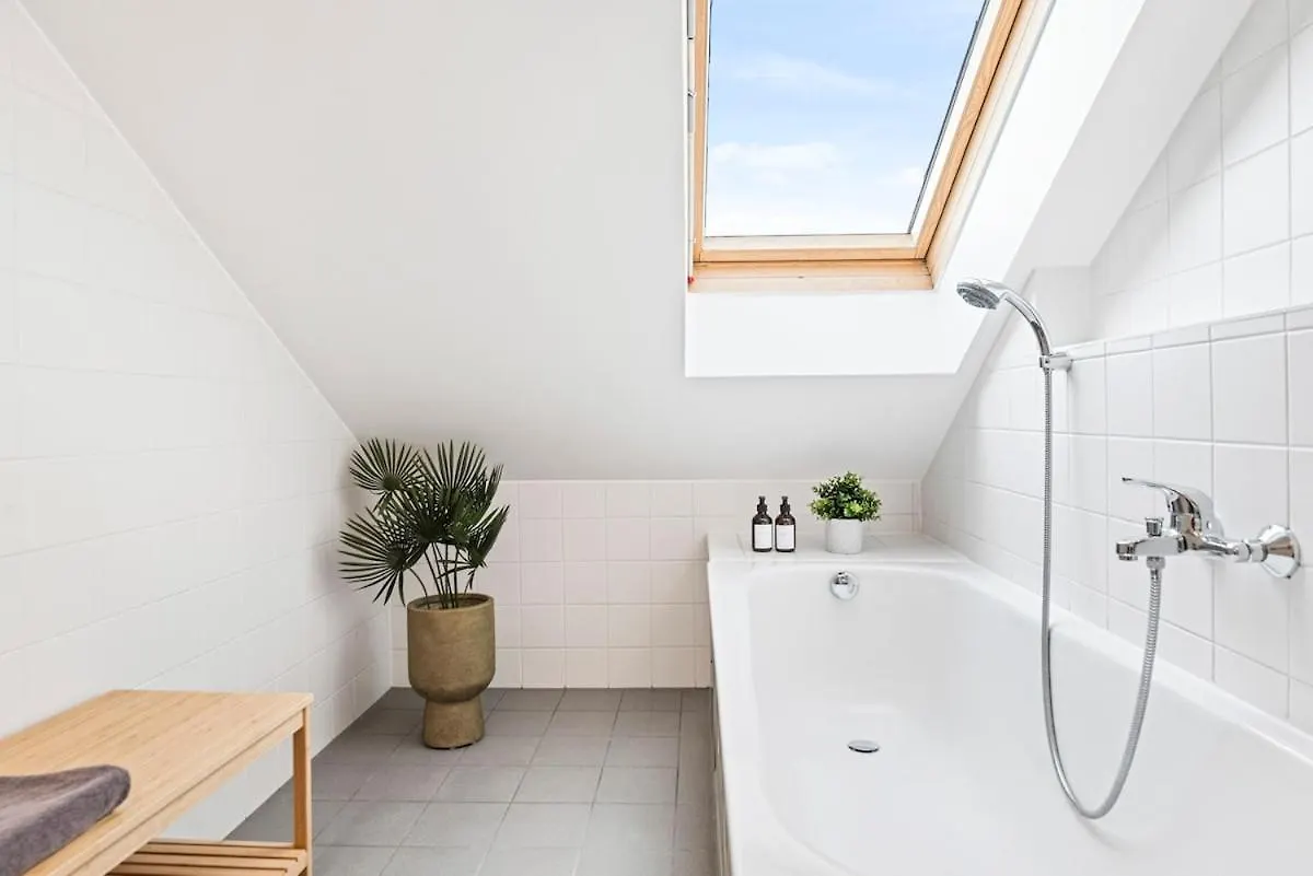 Modern Apartment Near City Center - Rooftop Terrace Vienna